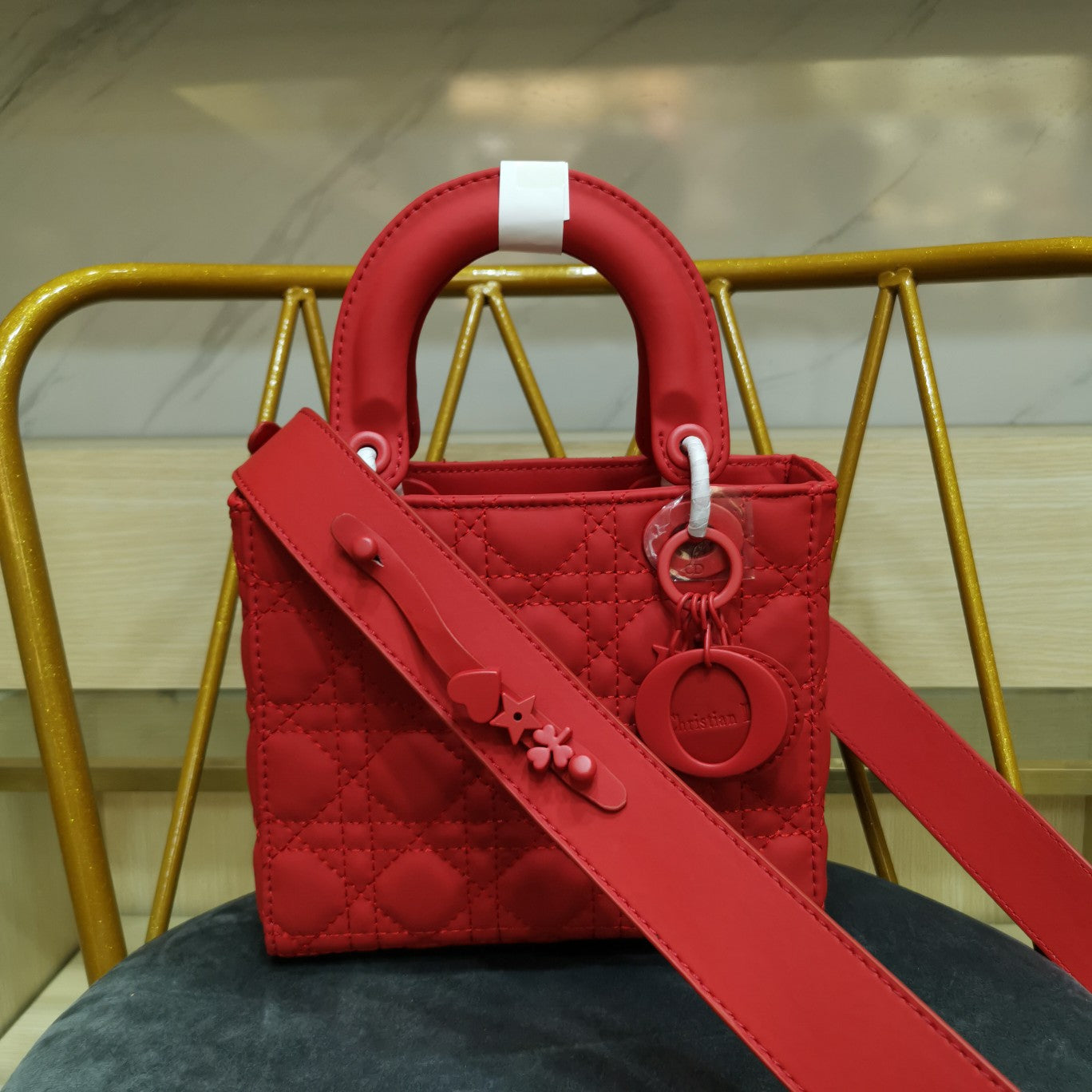 D-Handbag